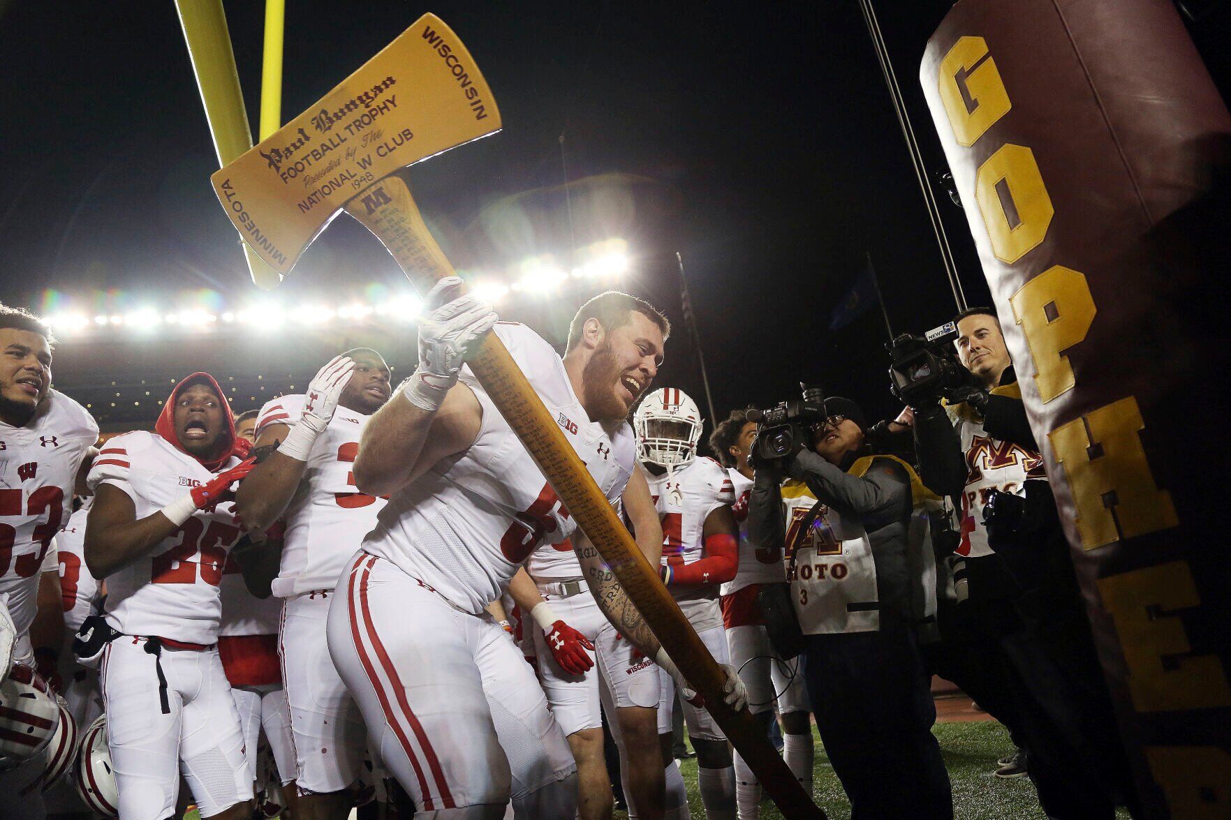 Wisconsin Minnesota Football